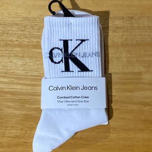 NWT Women’s Calvin Klein Jeans cotton crew socks white size OS fit Sz 9 10 11